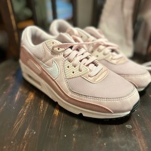 Women’s Nike AirMax